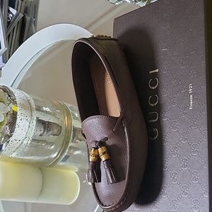 The light brown comfortable gucci moccasin sizes 7.5